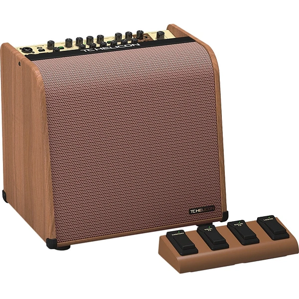 Комбоусилитель TC Helicon Harmony V100
